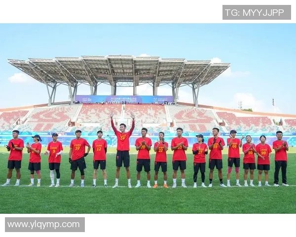 成都飞盘队在世界街舞大赛中以94分领先其他队伍展现强劲实力