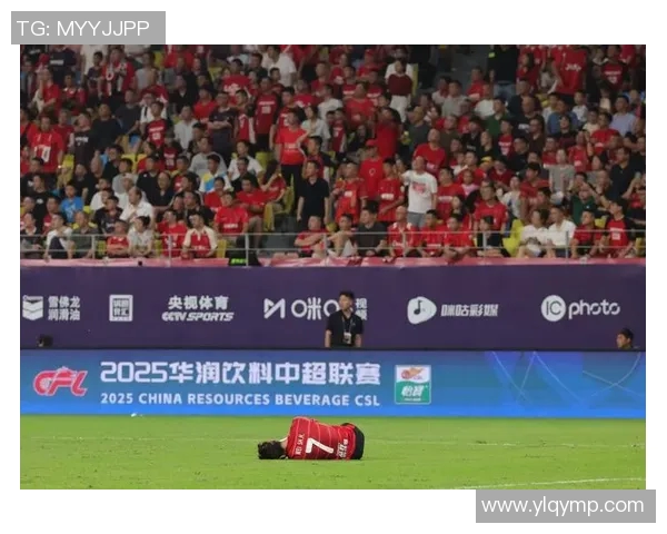 成都足球队速度飙升创造历史新高引发关注与期待 成都足球队速度飙升创造历史新高引发关注与期待