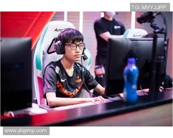 挑战者杯精彩回顾:FPX团队意识与战术执行的深度分析 挑战者杯精彩回顾:FPX团队意识与战术执行的深度分析