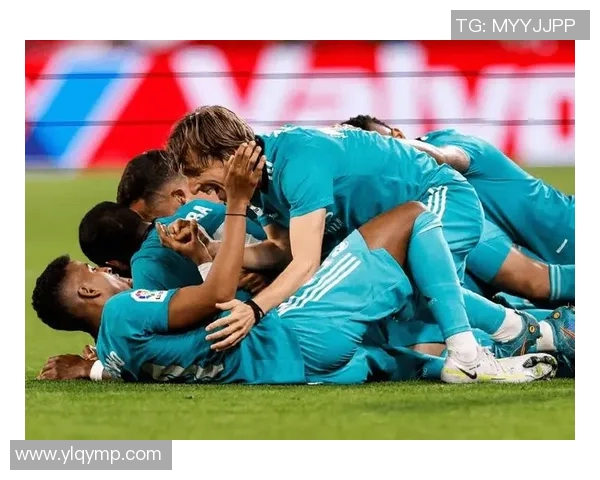 皇马逆转拜仁晋级四强本泽马加时赛绝杀成英雄