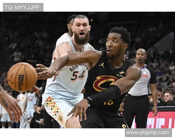 公牛与骑士第五场激战回顾球员表现与战术分析全景展现