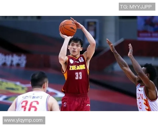 吴前：从篮球场上的领袖到生活中的奋斗者，探索他的成长与坚持之路